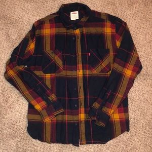Men’s Levi’s flannel